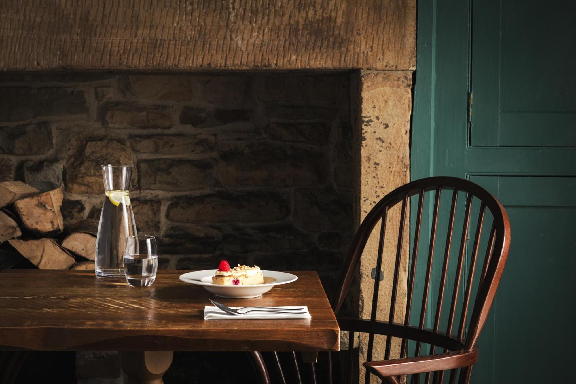 The Pilsley Inn - Chatsworth バスロウ エクステリア 写真