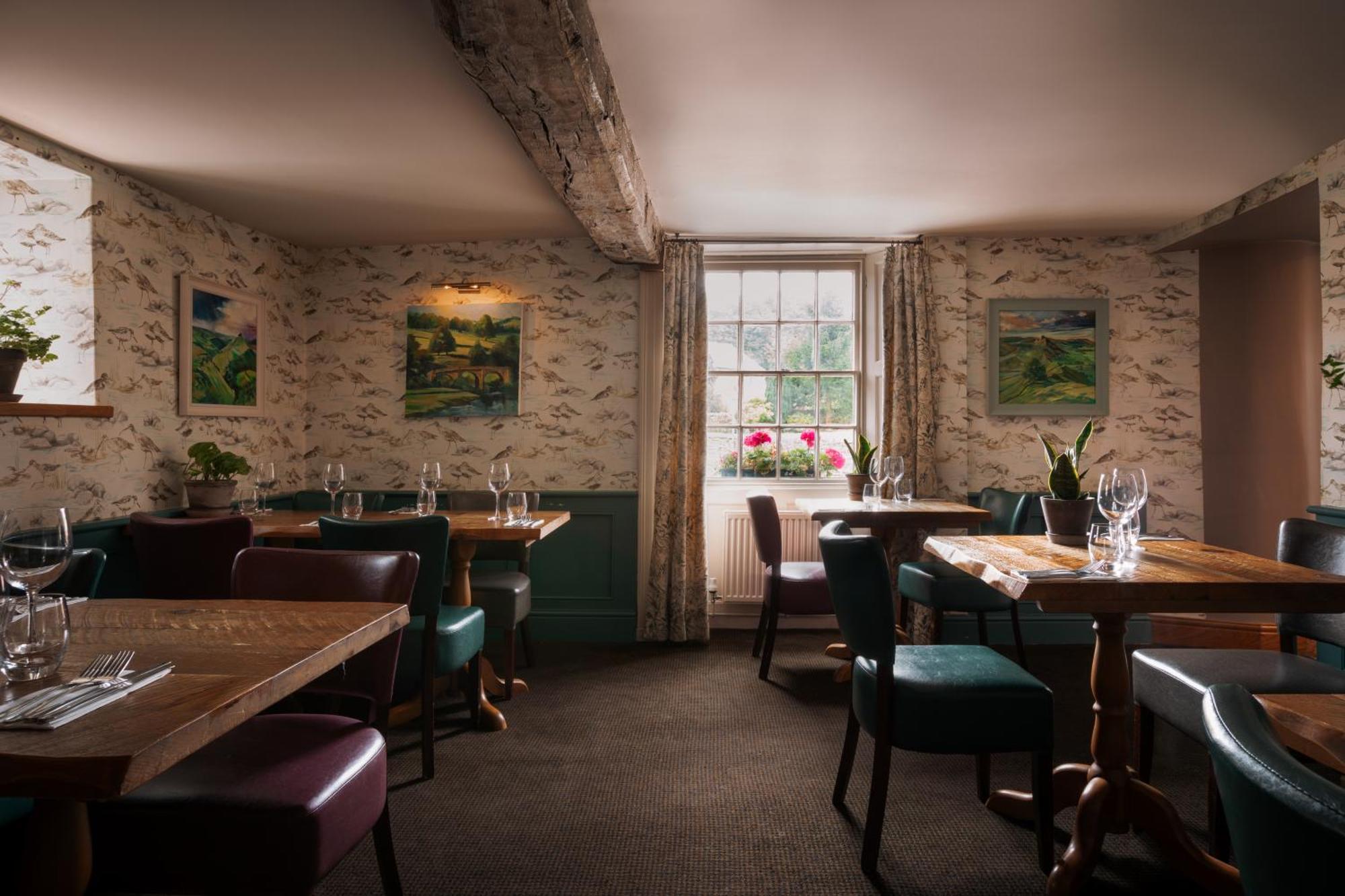The Pilsley Inn - Chatsworth バスロウ エクステリア 写真