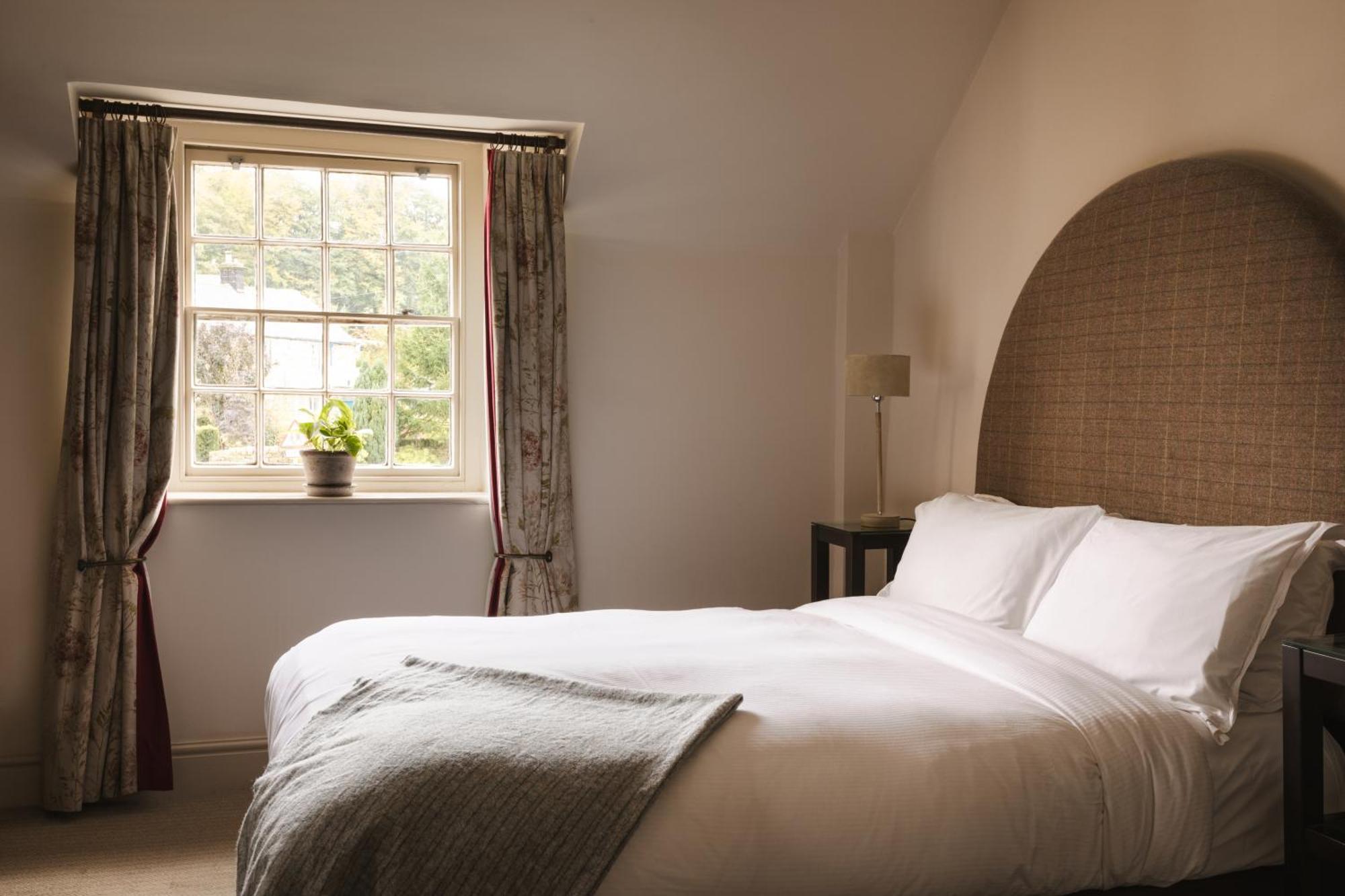The Pilsley Inn - Chatsworth バスロウ エクステリア 写真