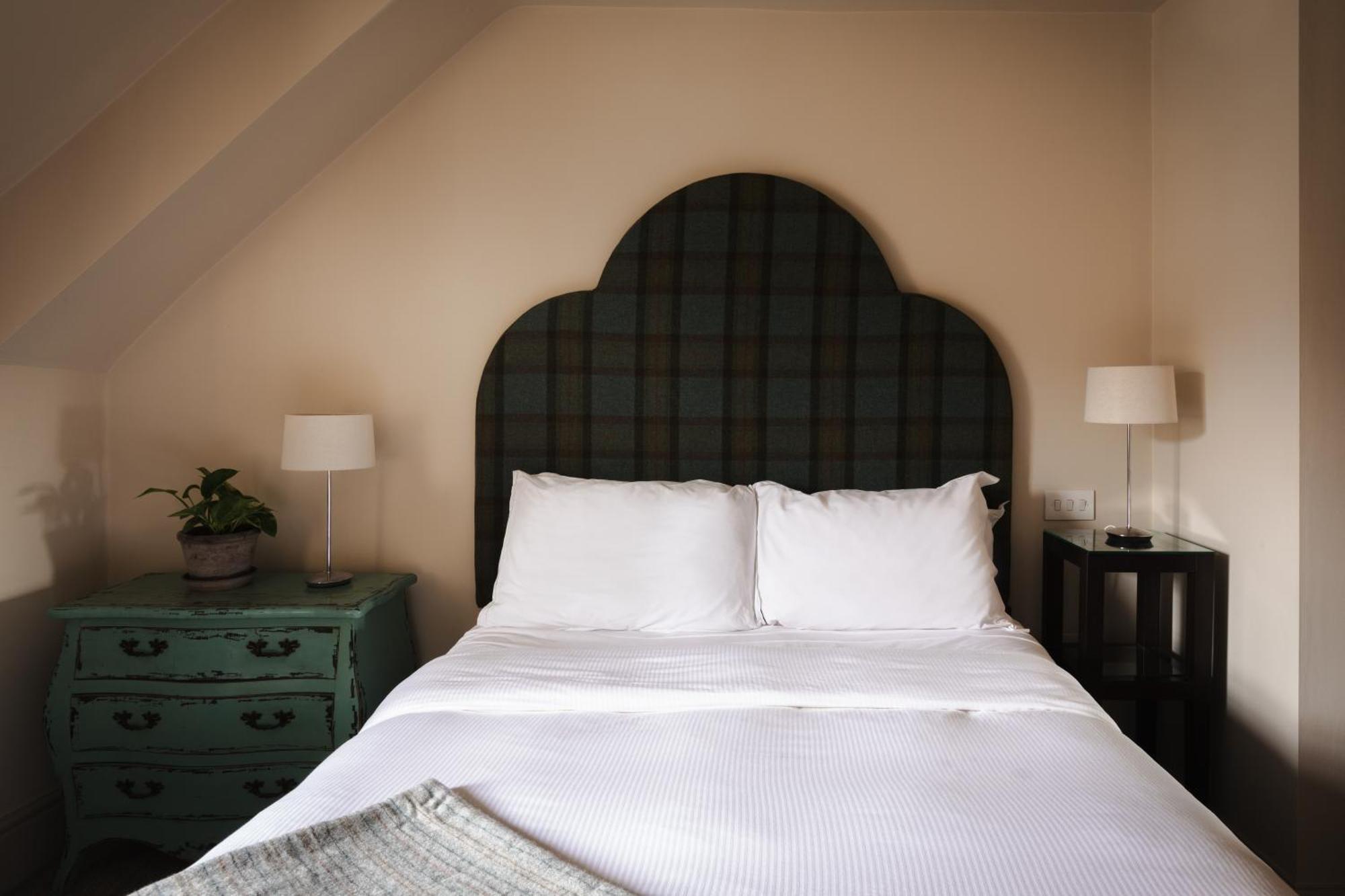 The Pilsley Inn - Chatsworth バスロウ エクステリア 写真