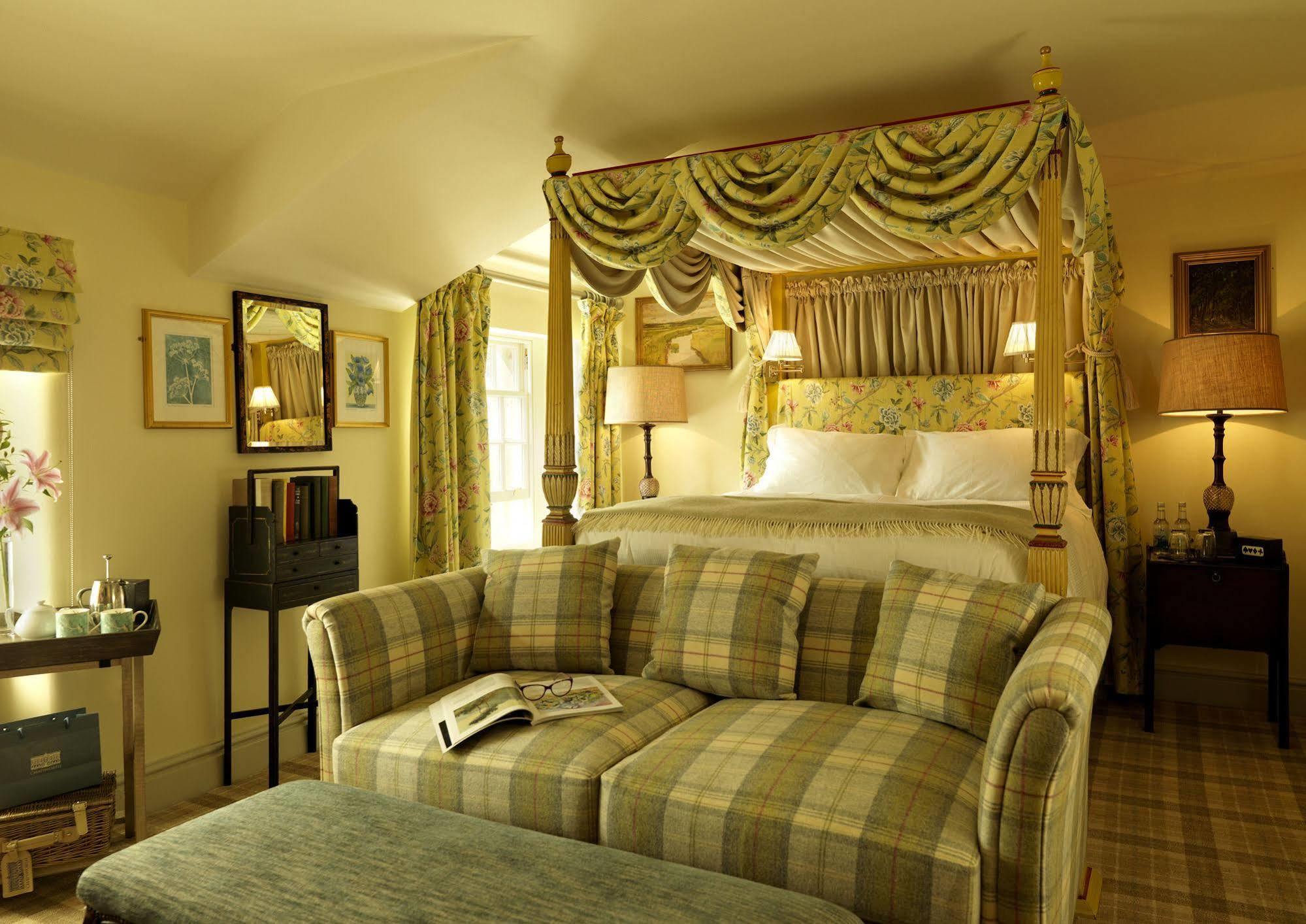 The Pilsley Inn - Chatsworth バスロウ エクステリア 写真